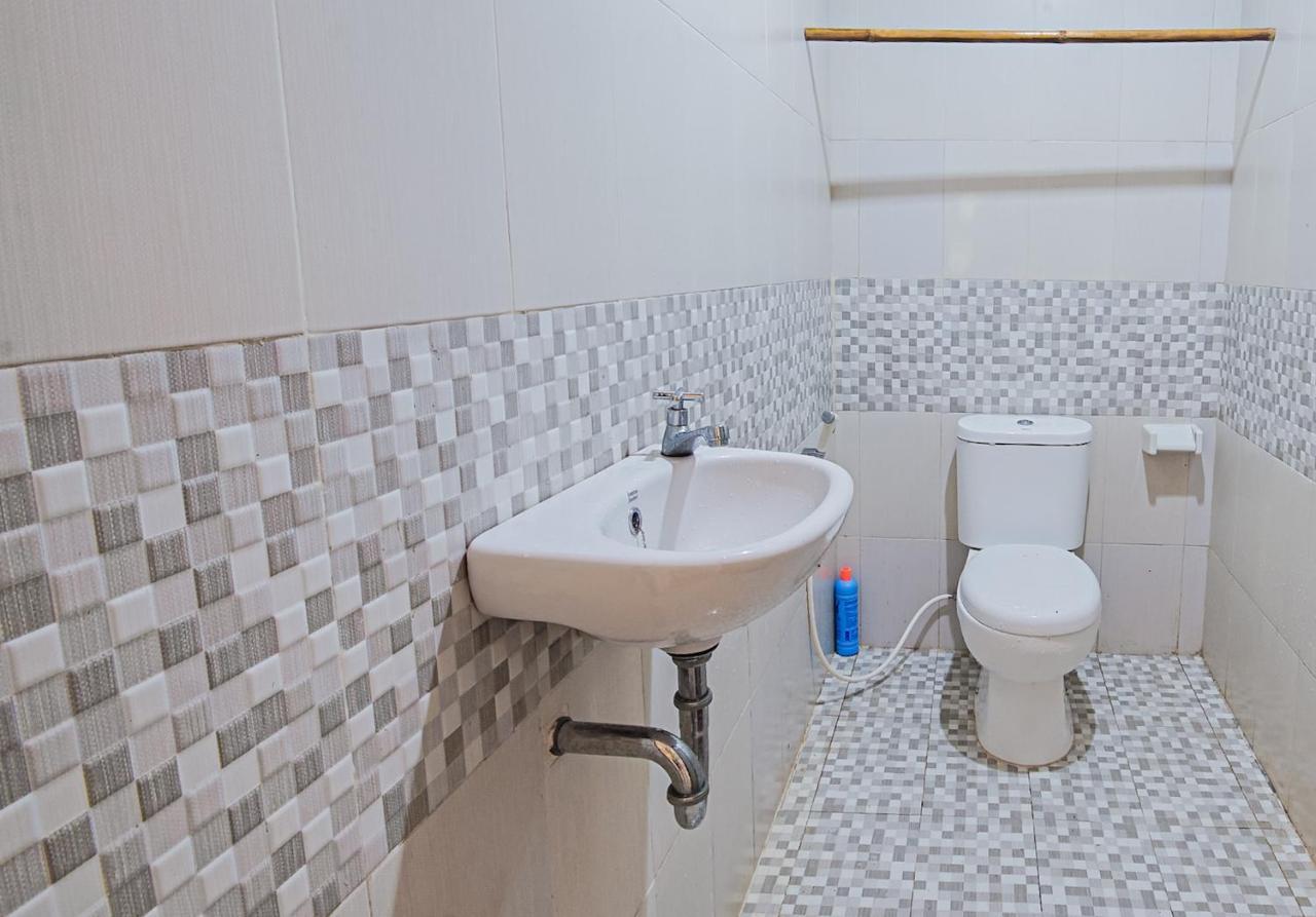 Zamzam Anjani Villa Lombok Praya Exteriör bild